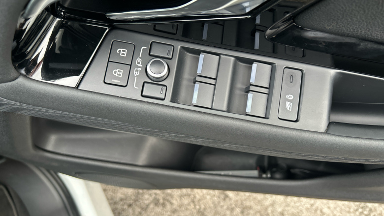 Land Rover Range Rover Evoque 1.5 P300e R-Dynamic S 5dr Auto Hatchback